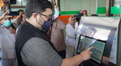 Mas Dhito Luncurkan SIMRS, Minta Nakes RSKK Optimalkan Pelayanan