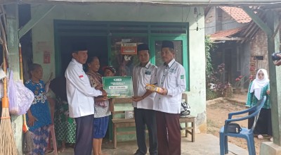 NU Care LazisNU Serahkan Donasi untuk Balita Penderita Tumor Mata di Ponorogo