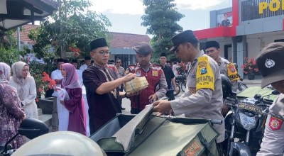 Begini Cara Polres Ponorogo Berbagi Daging Kurban
