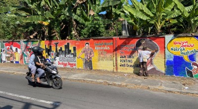 Seniman Jalanan di Kediri Corat-coret Tembok Kantor Polisi, Lho Ga Bahaya Ta?
