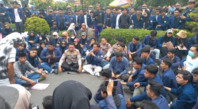 20 Motor Hilang di Kampus UTM, Mahasiswa Demo Polres Bangkalan