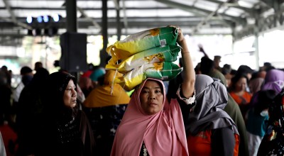 Tekan Inflasi, Gerakan Pangan Murah di Surabaya Diserbu Ribuan Pembeli