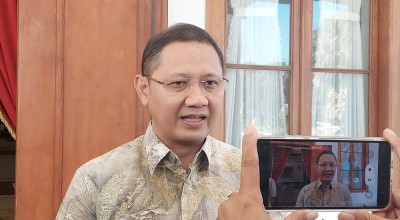 SMA/SMK di Jatim Wajib Berbahasa Daerah Tiap Pekan dan Berbaju Adat saat Hari Besar Nasional