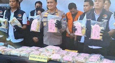 2 Pengedar Narkoba Jaringan Sumatera Jawa dan Sabu 33,2 Kg Berhasil Diamankan Polrestabes Surabaya