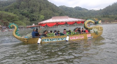 Launching Perahu Naga Wisata Telaga Ngebel Ponorogo, Kang Giri: Mantab Rasanya!