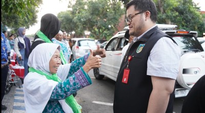 Kisah Jemaah Haji Kediri Dibekali Sambel Pecel Mas Dhito