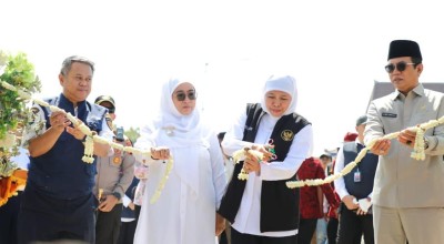 Khofifah Resmikan Dermaga Pelabuhan Dungkek dan Gili Iyang Sumenep, Ini Harapannya!