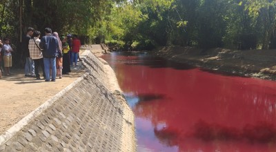 Pemkab Telusuri Penyebab Sungai di Pamekasan Berubah Merah, Limbah Produksi Batik?