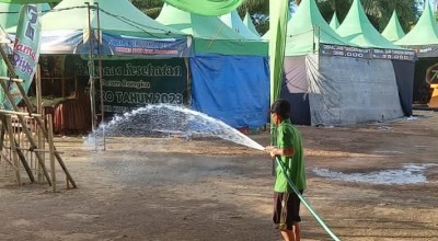 Rawan Debu Berterbangan di Event Semipro, DLH Kota Probolinggo: Kami Tingkatkan Pembasahan Alun - Alun