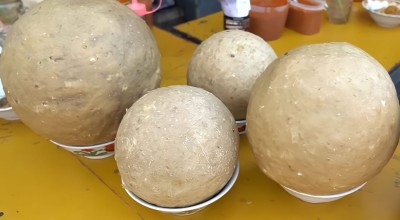 Penampakan Bakso Jumbo Berukuran Bola Voli di Lamongan, Bikin Ngiler!