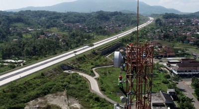 XL Axiata Raih Pertumbuhan Double Digit Semester 1 2023, Terdepan di Layanan FMC