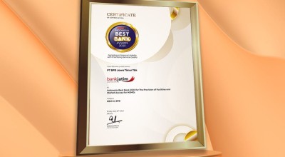 Kinerja Optimal, Bank Jatim Raih Penghargaan Indonesia Best Bank Awards 2023