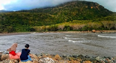 Menengok Eksotiknya Jalur Berbahaya Plawangan Pantai Pancer Jember