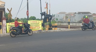 Besok Perlintasan KA Jalan Pahlawan Mojokerto Tutup Sementara, Ini Jalur Alternatifnya