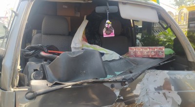 Mobil Tua Berisi Rokok Tanpa Cukai Kecelakaan di Lamongan, Sopir Kabur dari Rumah Sakit