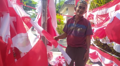 Pedagang Pernak-Pernik Serbu Lamongan Jelang HUT Kemerdekaan RI, Ini Alasannya