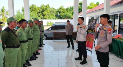 Persiapan Pengamanan Pemilu 2024, Polres Situbondo Beri Pelatihan Anggota Linmas