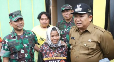 Kebahagiaan Sawani Warga Klungkung Jember, Rumahnya Direnovasi TMMD