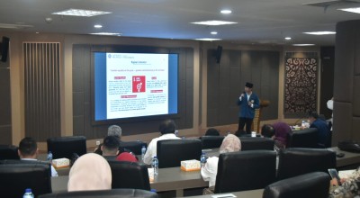 Mas Ipin Angkat Pemikiran Bung Karno dalam Tesisnya