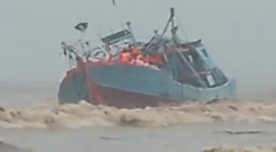 Kapal Motor Jaya Utama Karam di Pantai Niyama Tulungagung, 1 ABK Sakit Tak Tertolong Nyawanya