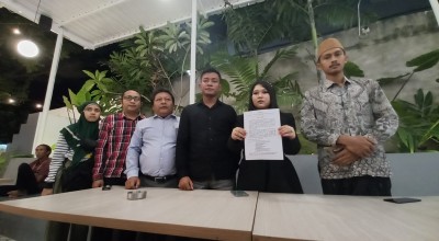 Tim Hotman Paris Dampingi Keluarga Korban Pembunuhan Pasutri di Ngantru Tulungagung