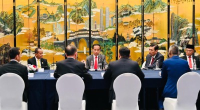 Indonesia Jalin Kerja Sama dengan Perusahaan Tiongkok untuk Hilirisasi Industri Kaca