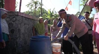 Tiga Bulan Kekeringan, Warga Desa Belah Akhirnya Digelontor Air Bersih