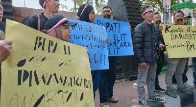 Protokoler Bupati Batasi Wawancara, Jurnalis Blitar Raya Gelar Aksi Protes