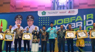 1.000 Lowongan di Bursa Kerja Hybrid 2023, Bupati Sidoarjo Utamakan Warga Lokal