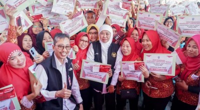 5.030 Buruh Pabrik Rokok di Jatim Terima BLT Rp1,5 Juta, Full Senyum!