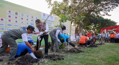 Edukasi Pola Hidup Sehat Dongkrak Kualitas Udara di Lamongan