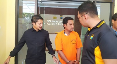 Curi Baterai di Tiang PJU,  Pria di Bangkalan Dikeroyok Massa