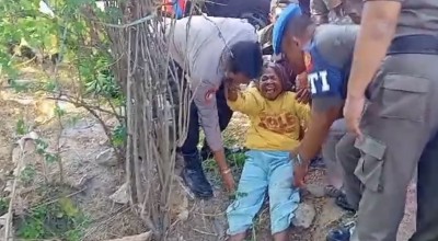 Tangis Histeris Pemilik Rumah Terbakar di Dusun Sukun Ponorogo