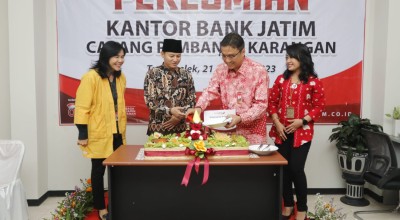 Mas Bupati Ipin Resmikan Gedung Baru Bank Jatim Capem Karangan
