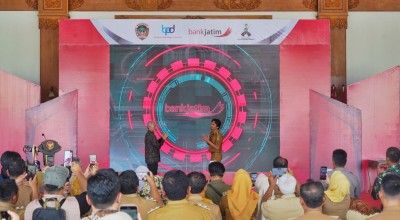 Bank Jatim bersama Pemkab Madiun Launching E-Retribusi Pasar dan Siskeudes