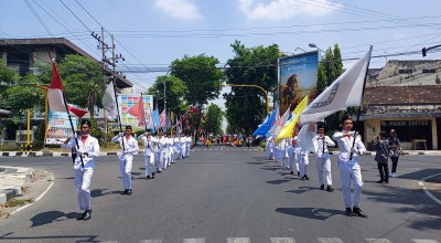 Bupati YES Gelar Prosesi Lepas Sambut Bendera Kirab Pemilu di Lamongan Sarat Nilai Budaya