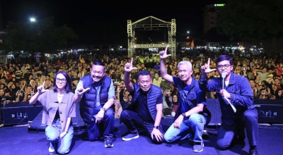 Ribuan Warga Ponorogo Tumplek Blek Hadiri Festival Literasi Digital