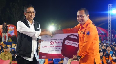 Bank Jatim Serahkan CSR Kendaraan Operasional pada BPBD Jawa Timur di Magetan