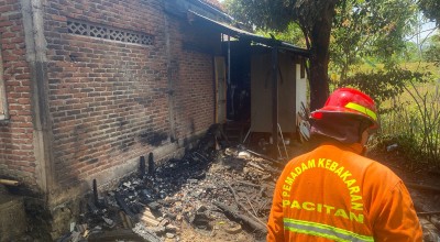 Gudang Kayu Milik Ketua Bawaslu Pacitan Terbakar, Ini Pemicunya