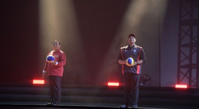 Menpora Dito bareng Menhan Prabowo Pukul Bola Voli, Bertanding Pak?