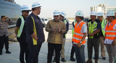 Mas Dhito Cek Stadion Gelora Daha Jayati dan Bandara Kediri Bareng Menpora