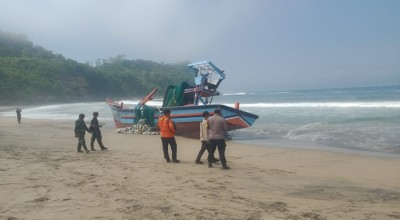 Pencarian Nelayan Trenggalek Hilang di Pantai Gayasan Blitar Diperpanjang 2 Hari, Ini Alasannya