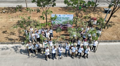 Terminal Teluk Lamong Tanam 200 Pohon Guna Serap 25 Ton Emisi Karbon