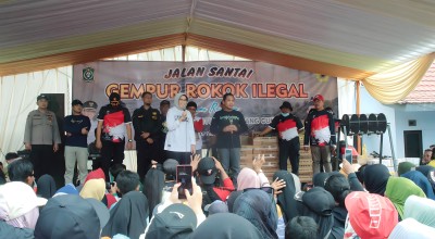 Berantas Rokok Ilegal di Lumajang, Cak Thoriq Ajak Bapak-bapak Berpartisipasi