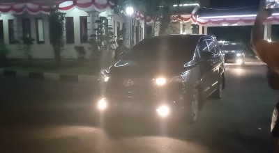 KPK 6 Jam Geledah Rumdin Bupati Lamongan, Rombongan Keluar Berpencar