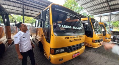 Anggaran Tak Cukup, Program Bus Sekolah di Tulungagung Terganggu