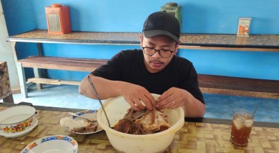 Kuliner Legendaris Kediri Gulai Kaki Kambing Mbah Murtini, Bisa Request Kepala Utuh