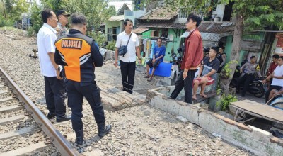 Amin Rais Lihat Wanita Penyandang Disabilitas di Kediri Tersambar Kereta Api