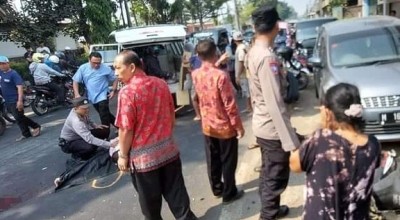 Hindari Etalase, Pemotor di Malang Tewas Tertabrak Truk 