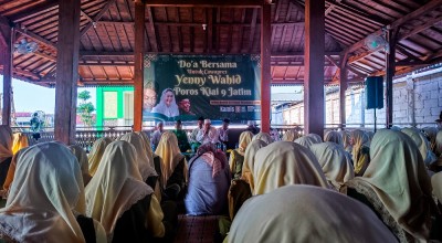 Poros Kiai 9 Jatim di Bojonegoro Berdoa Dukung Yenny Wahid Cawapres 2024